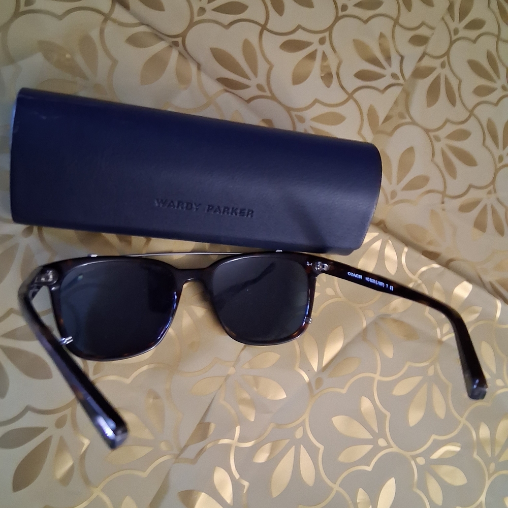 🔥Coach DARK TORTOISE Black Square Frame Sunglasses Blue Shades & FREE GIFT - Picture 13 of 13
